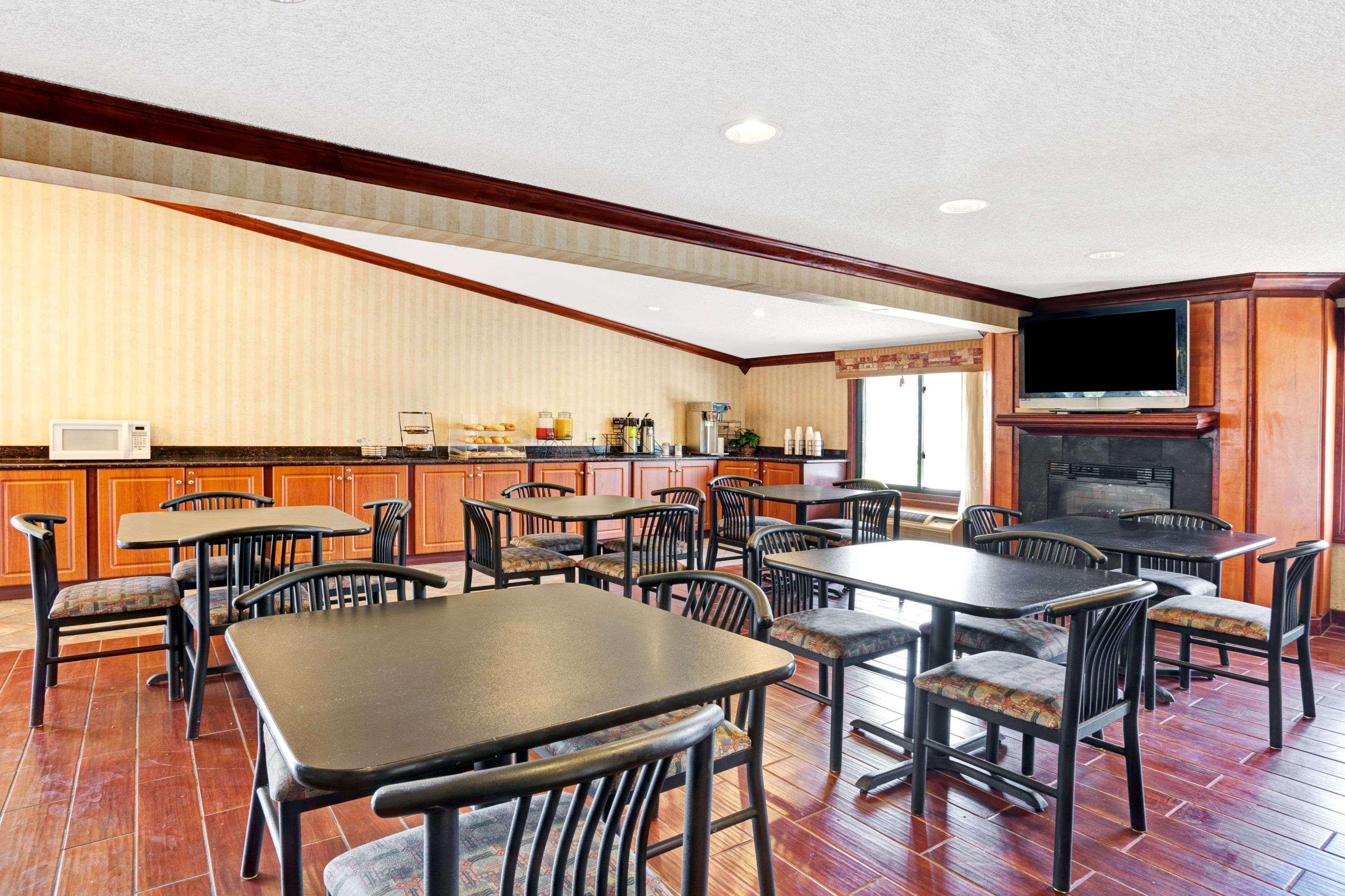 Knights Inn - Madison Heights Kültér fotó